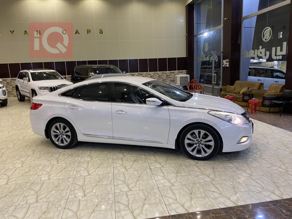 هيونداي أزيرا